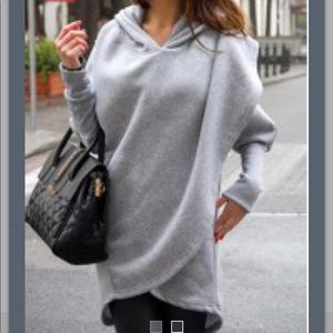 NWOT Grey Tunic with Hood. Size M